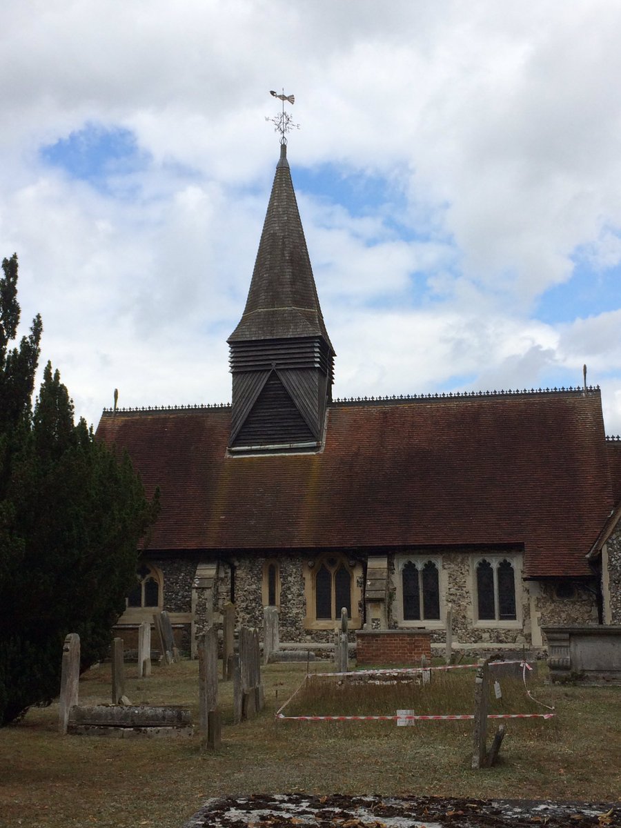 TreeloverSusan's tweet photo. Finally got around to visiting this lovely spot. Bonus points for the ancient church right there too. #FiveArches @LBofBexley https://t.co/ZfcBgat28Q