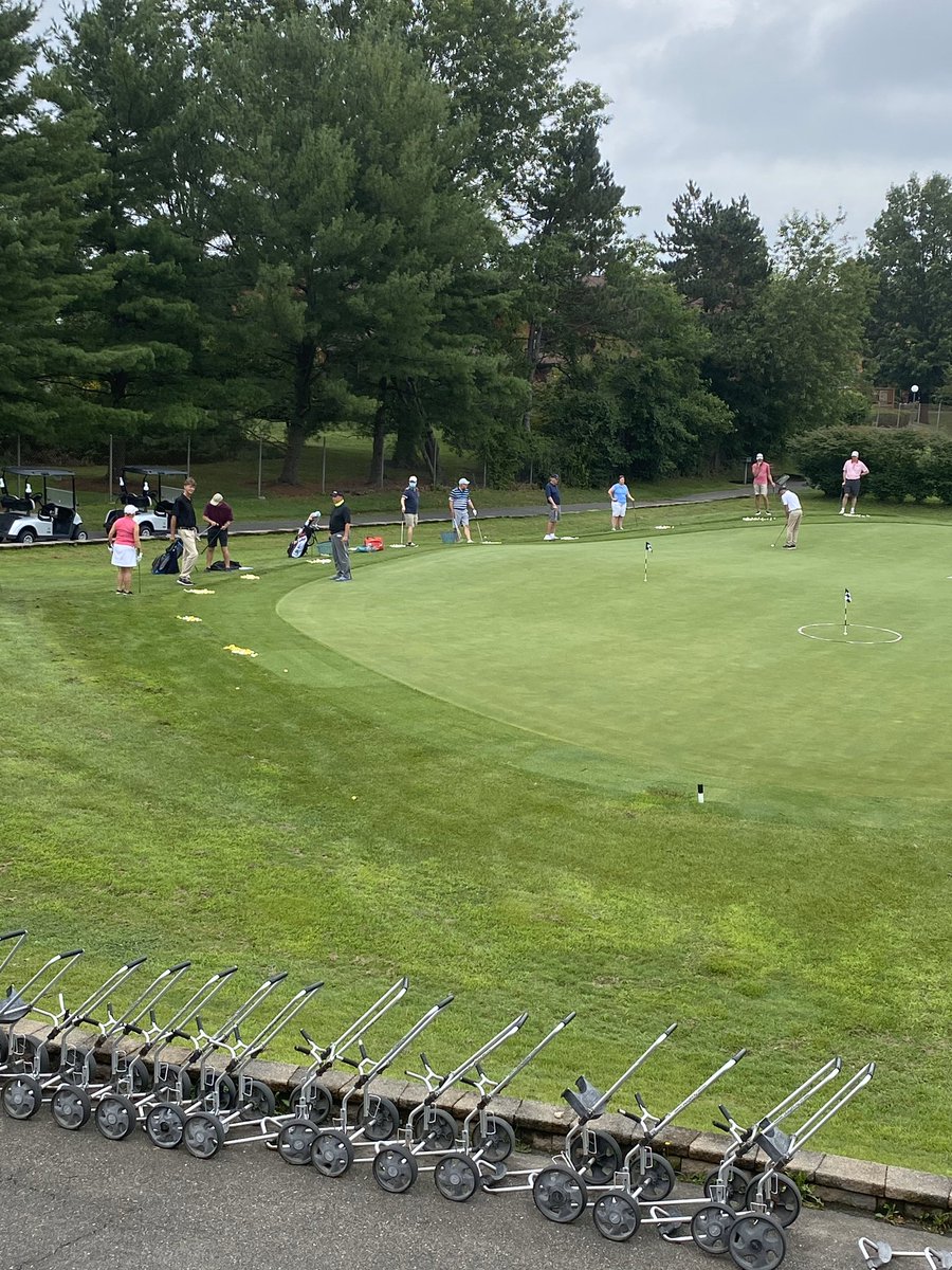 BeginGolfNow's tweet photo. Terrific Thursday @PinchBrookGolf for our @ClevelandGolf Wedge Day.  Lots of laughs with some fun students in both sessions looking for short game answer. @billfloodgolf #growthegame #njpga https://t.co/PZjnivFp2F