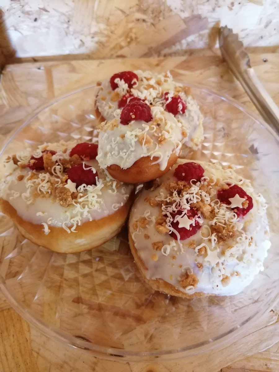 FarmEastfield's tweet photo. Sweet treats available in the shop today, white chocolate and raspberry doughnuts and black and white sesame croissants! They're nearly all gone so don't miss out! https://t.co/MWlj6snGl1