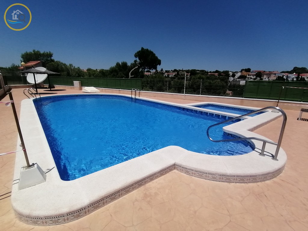 FindersSpanish's tweet photo. 📢 ✨145,000€ - SEMI DETACHED WITH VIEWS✨📣 Ref. CVV102 - Pinar de Campoverde - 3 bed - 2 bath – Gated Community – Communal Pool.
🎥VIDEO TOUR: https://t.co/i2ctvsRwuF
🏠More details: https://t.co/r6ZLCsbJBR
📧 info@spanishhomefinders.com
☎️ (0034) 865 757 418
#SHF #campoverde https://t.co/icfm5xXNU8