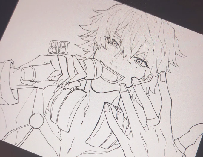 19さい1️⃣始めて描いている 