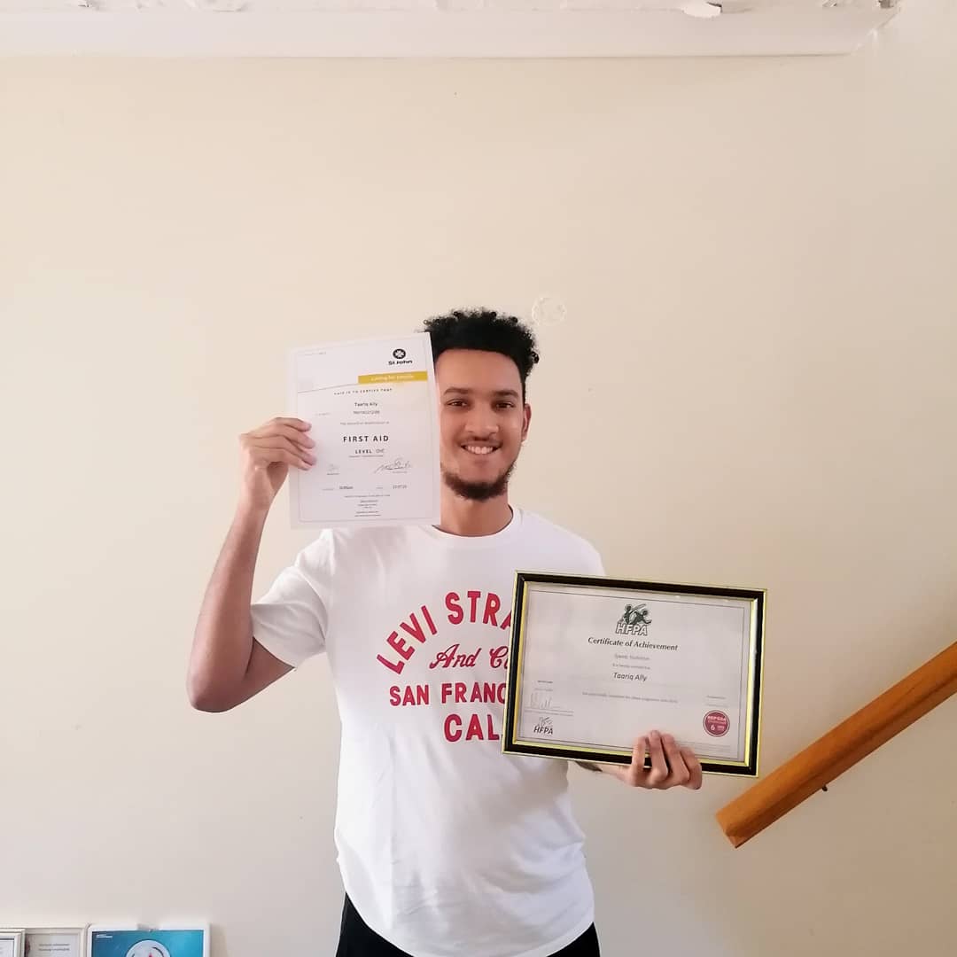 TheeToxicReport's tweet photo. Should you study if you're aiming to be a pro footballer?
Just like with everything in life, it's 100% up to you, my opinion on it, is yes you should, but not for the usual reason...do something you enjoy and something that'll earn you money
#privateschools
#studies
#football https://t.co/8a7AbUUyG6