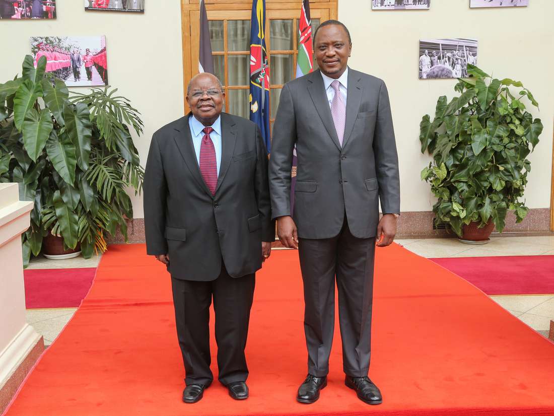 NationAfrica's tweet photo. Uhuru declares 3 days of national mourning for Tanzania's Benjamin Mkapa
https://t.co/WhcgYSE2e0 https://t.co/LkraZgRkjo