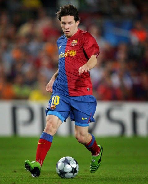RoyNemer's tweet image. On this day in 2008, Lionel Messi was given the number 10 shirt for Barcelona.