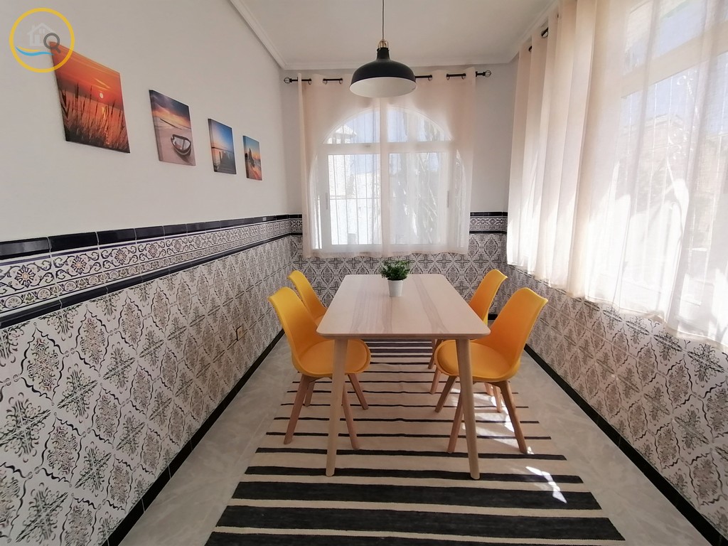 FindersSpanish's tweet photo. ✨160,000€ - DETACHED VILLA✨ Ref. CVV099 - Pinar de Campoverde - 2 bed - 2 bath – Large Garage/Under Build – Town Cetre.
🎥VIDEO TOUR: https://t.co/lqmHkNd5JT
🏠More details: https://t.co/MXxyYPMn2i

📧 info@spanishhomefinders.com
☎️ (0034) 865 757 418

#spanishhomefinders #SHF https://t.co/cJ0q9jIkqI