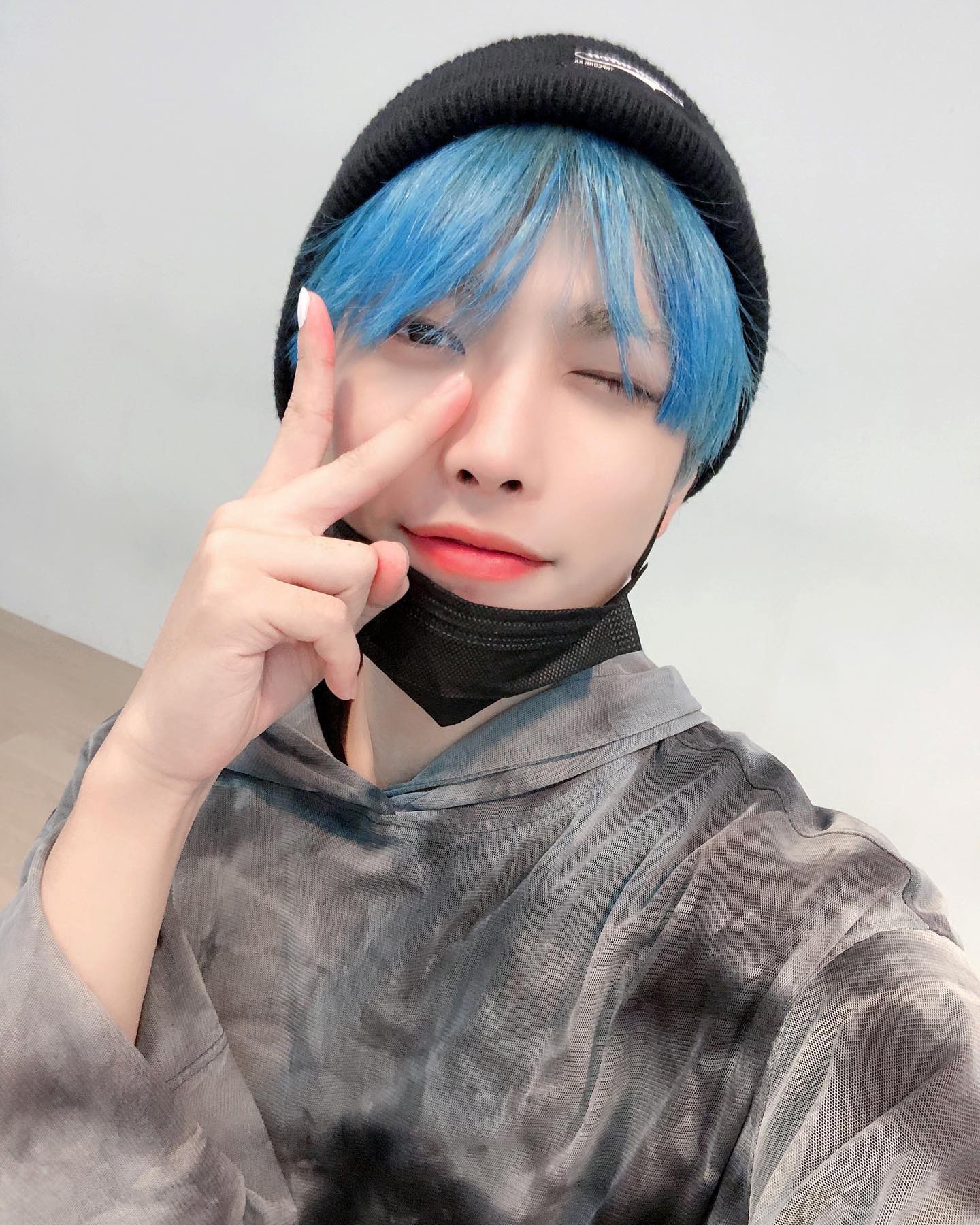Hj沼 青 髪 ですよ ホンジュン Ateez 홍중 Kimhongjoong 에이티즈 Hongjoong