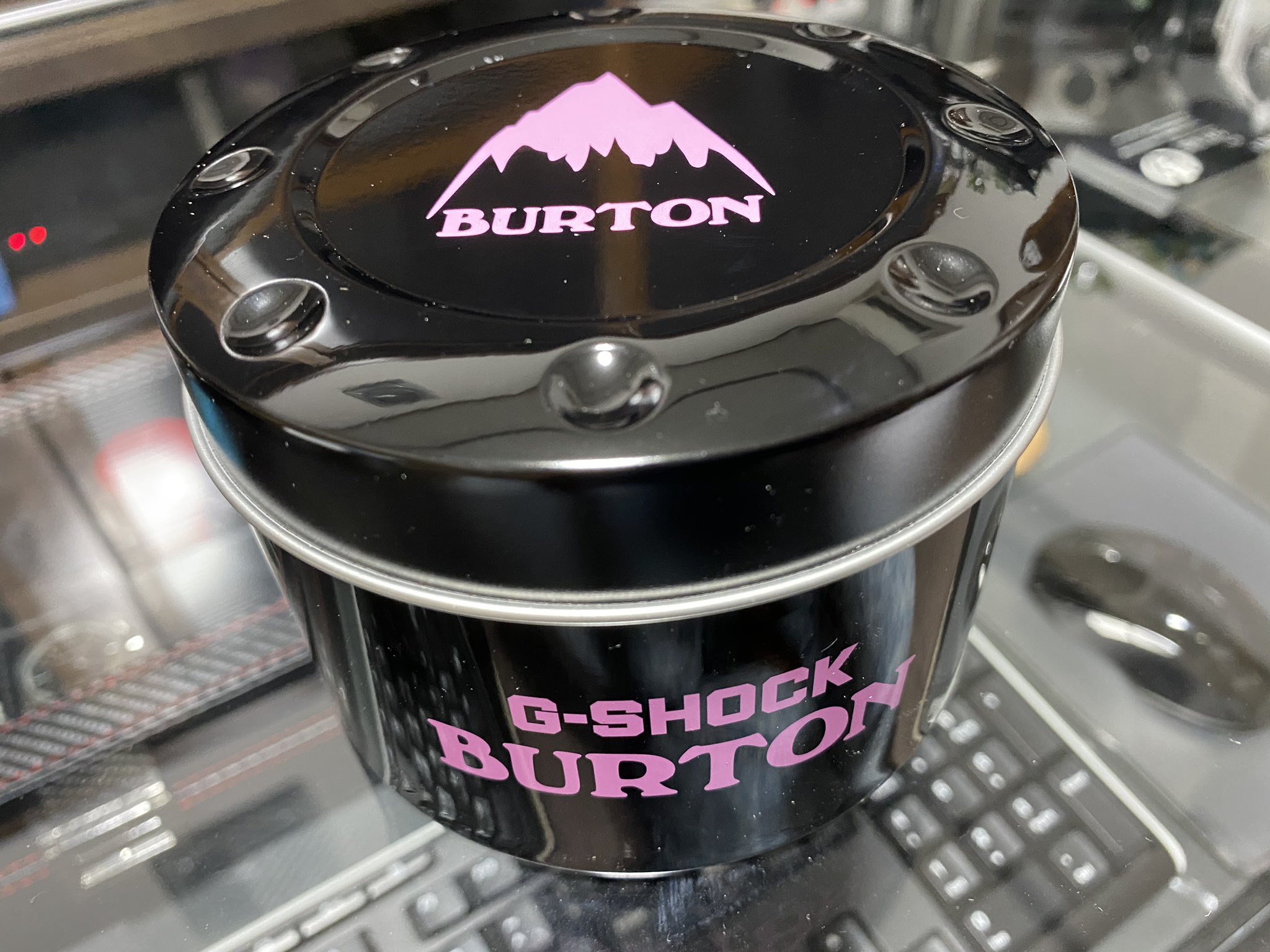 ボス 今村 雅德 鉢音ちゃんねる きたーーー Gショック Burtonコラボ限定モデルーー 超かこえーー あと1つで個人的gショックコレクションがコンプリート T Co 8dyqzzarep Twitter