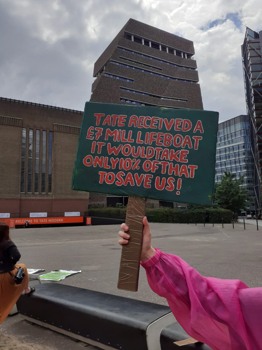 PCSCultureGroup's tweet photo. "Dear art lovers, if you ever saw us working in Tate shops, if you ever talked to us and felt looked after, if you ever felt we love art, just like you do, please help us keep our jobs. SHAME THE @TATE BY GIVING US YOUR SUPPORT."
Protest Monday 27July
#TateNotGreat #AgiTate https://t.co/5bQeGzu8qR