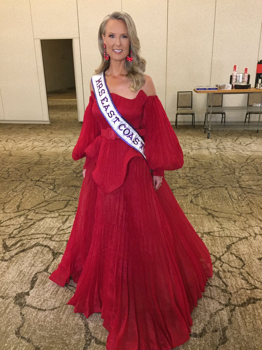 CoastMrs's tweet photo. As a physician who performs research, it is exciting to learn that Girls Inc. delivers research-based programming with mentoring in a pro-girl environment. 
Gown: Joey at The Competitive Image
Earrings: MHR Designs
#MrsIntl2020 #IntlPageants
#MrsInternational
#FollowYourHeartEC https://t.co/iDSWbHW5Es