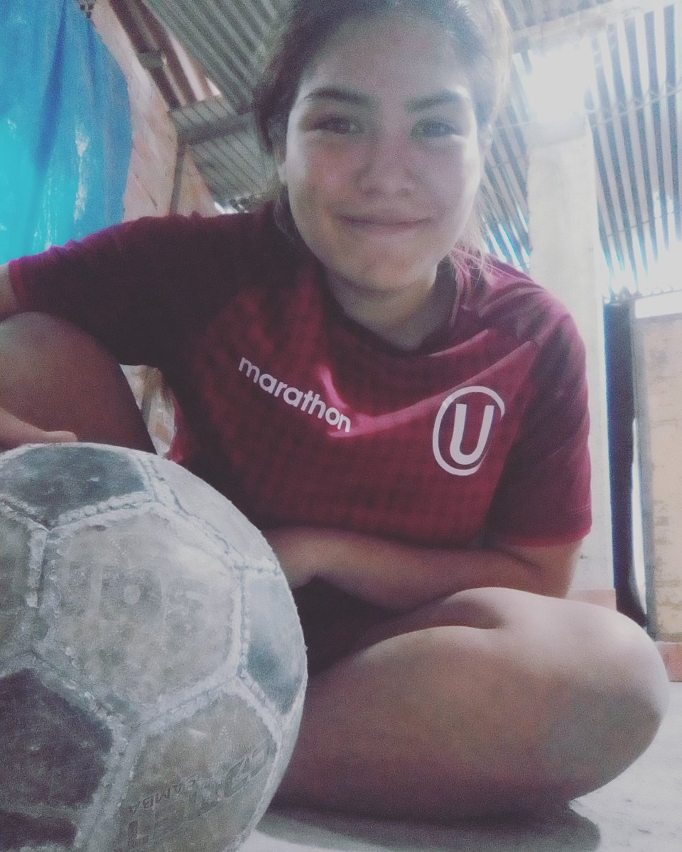 AnthuanethPP_13's tweet photo. Buen fin de semana ✌️

@Universitario https://t.co/dAxhN1SGMD