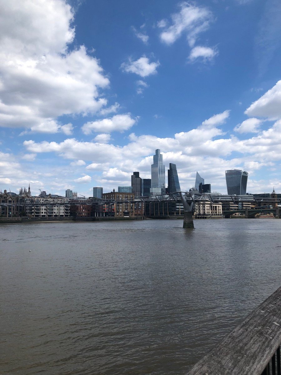 VickyMooreLaw's tweet photo. I took the tourist route for my #999run, supporting the #mentalhealth of our Blue Light Emergency Service workers through #musictherapy. Well done @999RunUK! #BoltBurdonkemp https://t.co/1EK8MXqCsW