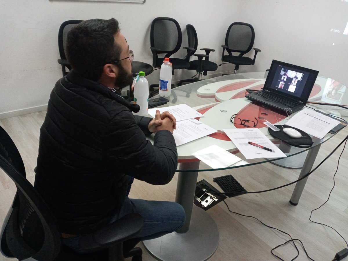 Azendecorp's tweet photo. #Azende agradeció y felicitó la importante labor que realizan las organizaciones de ayuda social @FReinadeQuito @BombeRuminahui #FundaciónCeciliaRivadeneira #LeoClubQuitoCentral. Donación Productos #Vivant con importante dialogo en reunión Zoom con @jaimeordonez4
CEO de Azende. https://t.co/OwPx9zwXAj