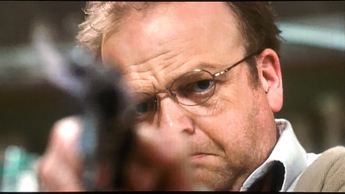 Mituki On Twitter ミストの副店長役のトビージョーンズ Https T Co 45x2afz4rm Twitter