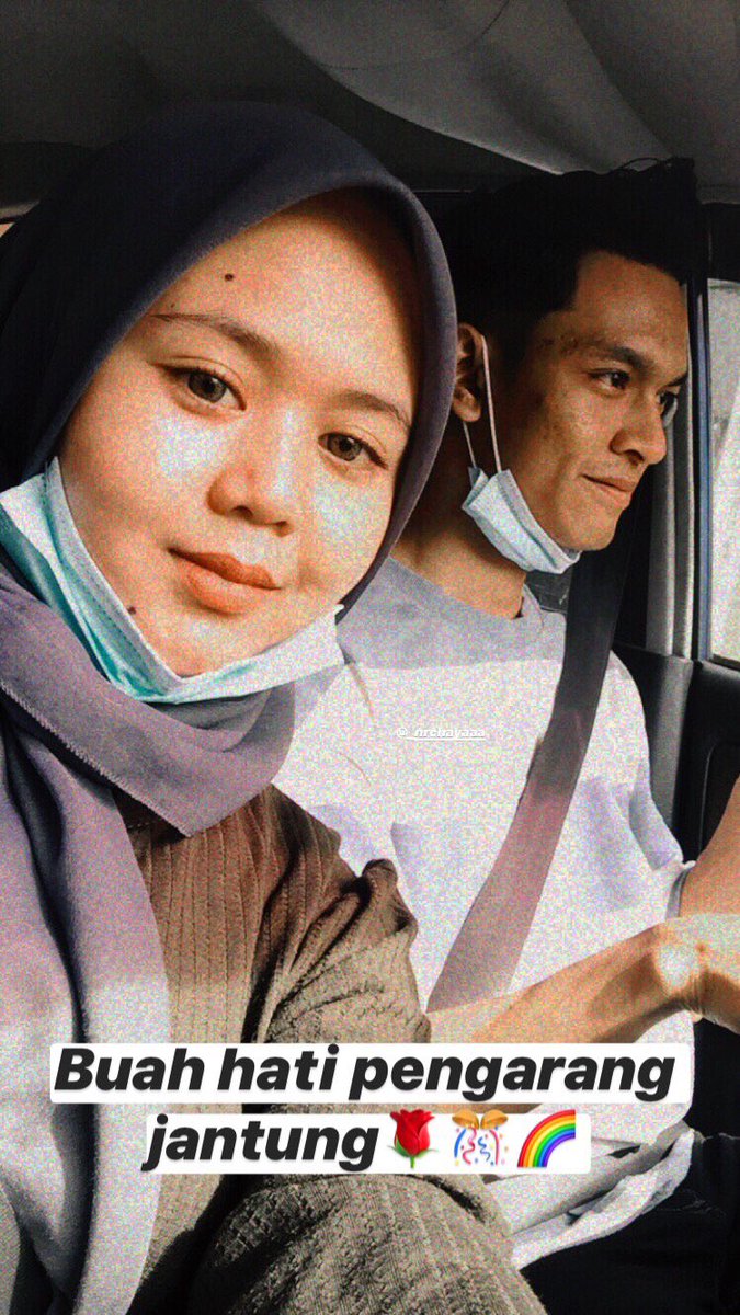 itskimierapi's tweet photo. Awak takkan pernah pergi dan takkan pernah mati andai saya atau awak dijemput ilahi terlebih dahulu percayalah satu perkara cinta kita takkan pernah mati kerana saya dan awak telah karangkan cinta dalam diari kita ❤️ https://t.co/0QhPJ6YpDT