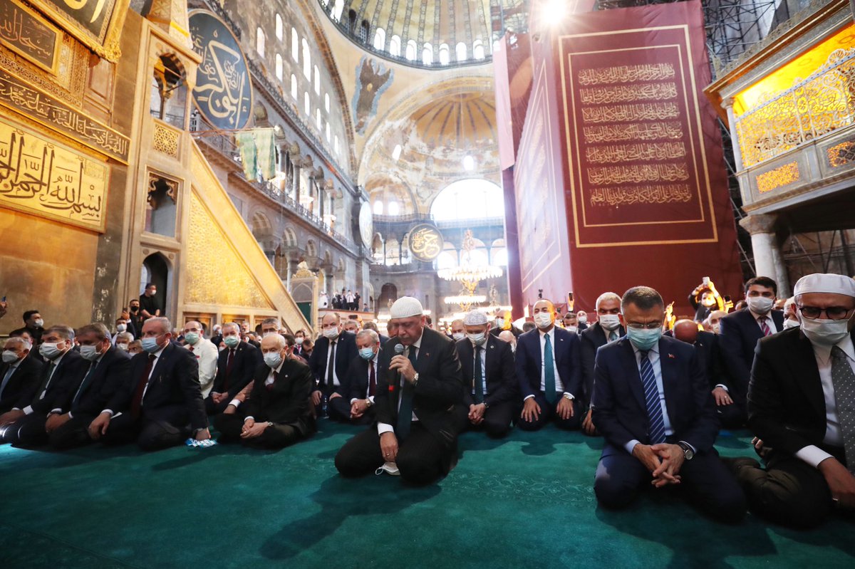 tcbestepe's tweet photo. Cumhurbaşkanı Erdoğan, Cuma namazını, 86 yıl sonra ibadete açılan Ayasofya-i Kebir Cami-i Şerifi’nde kıldı https://t.co/OUt3ZwLP8r https://t.co/N8wy8i4NP8