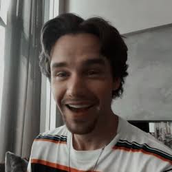 zmsxhmidt's tweet photo. LIAM IS HAPPY

Que corazón tan precioso 🥺🌟 https://t.co/wTsZCTr2a7