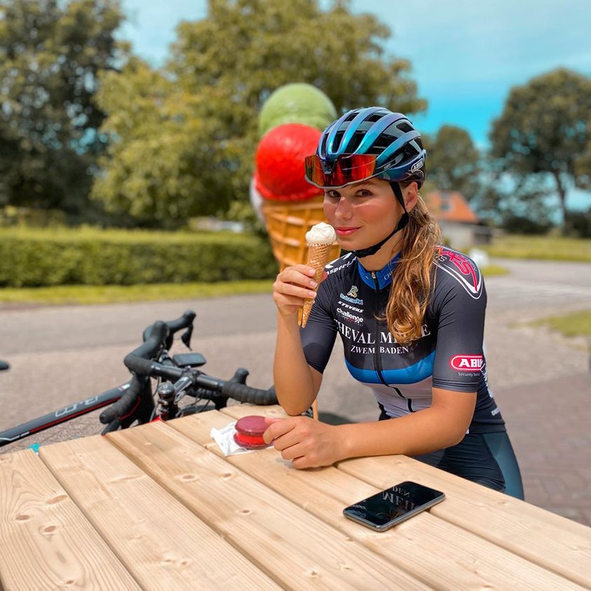 📷  Puck Moonen Professional cyclist Chevalmeire ProCycling | Restday icecream with my fav @daphnevdw95

#cycling 🚴 + #coffee 🍵 + #IceCream 🍦 = #cappuccinorides