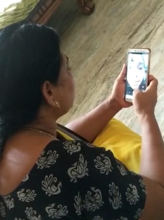 SundeepMakthala's tweet image. #GiftASmile

Dear @KTRTRS anna, On ur B&apos;day, #GiftedSmiles

thru @TconsultApp by
👉🏻Connecting farmers to eAgriScientist
👉🏻Connecting patients to eDoctors

thru #CulturalDepartment &amp;amp; @VSrinivasGoud anna
👉🏻launched #TCultureApp to give online ID cards to #Telangana artisans