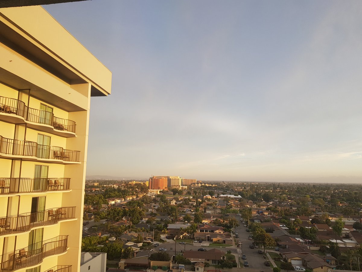 19/07/24Flight: Seattle to LA Change of scenery. #MLB  #DiamondsOnCanvas  #AndyBrown