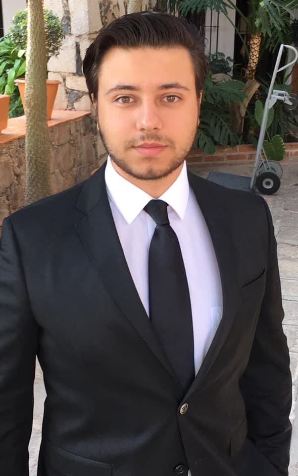 AlfredoDussauge's tweet photo. Alfredo: Tú eres todos los momentos del pasado, los preciosos momentos del presente y la promesa de un maravilloso futuro. ¡Feliz cumpleaños, 22 hijo, #TEAMO #ConTodoMiSer #Papá #NosQuédamosEnCasa https://t.co/gYX1uAPOXS