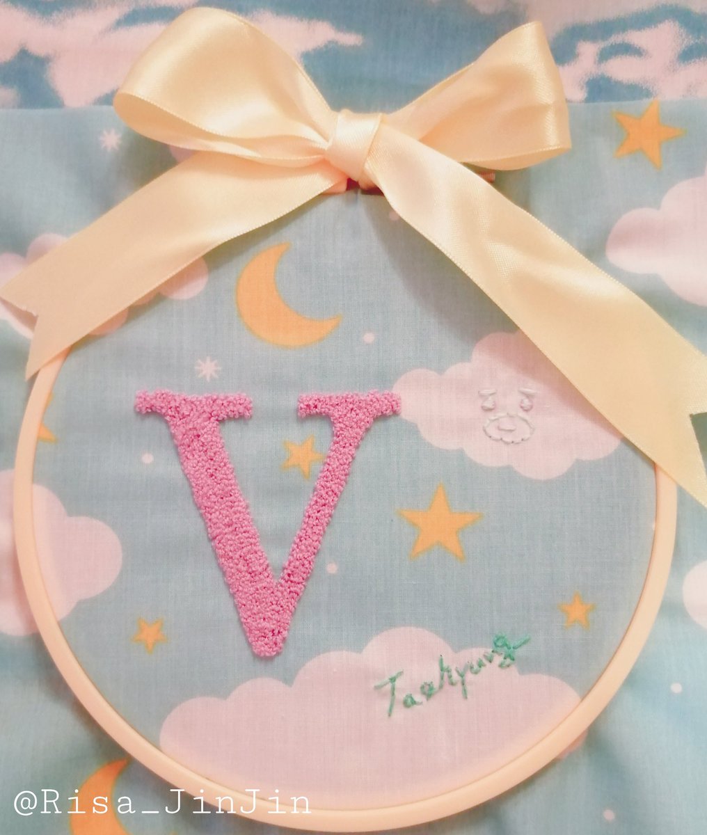 Risa_JinJin's tweet photo. 🐯🐹🐨🌙⭐☁️95z
#BTS #ARMY
#V #JIN #RM #95z
#handmade
#embroidery
#freestitching
#フリーステッチングニードル
#PunchNeedle
@BTS_twt
#StayHome https://t.co/mgFU1cck6q
