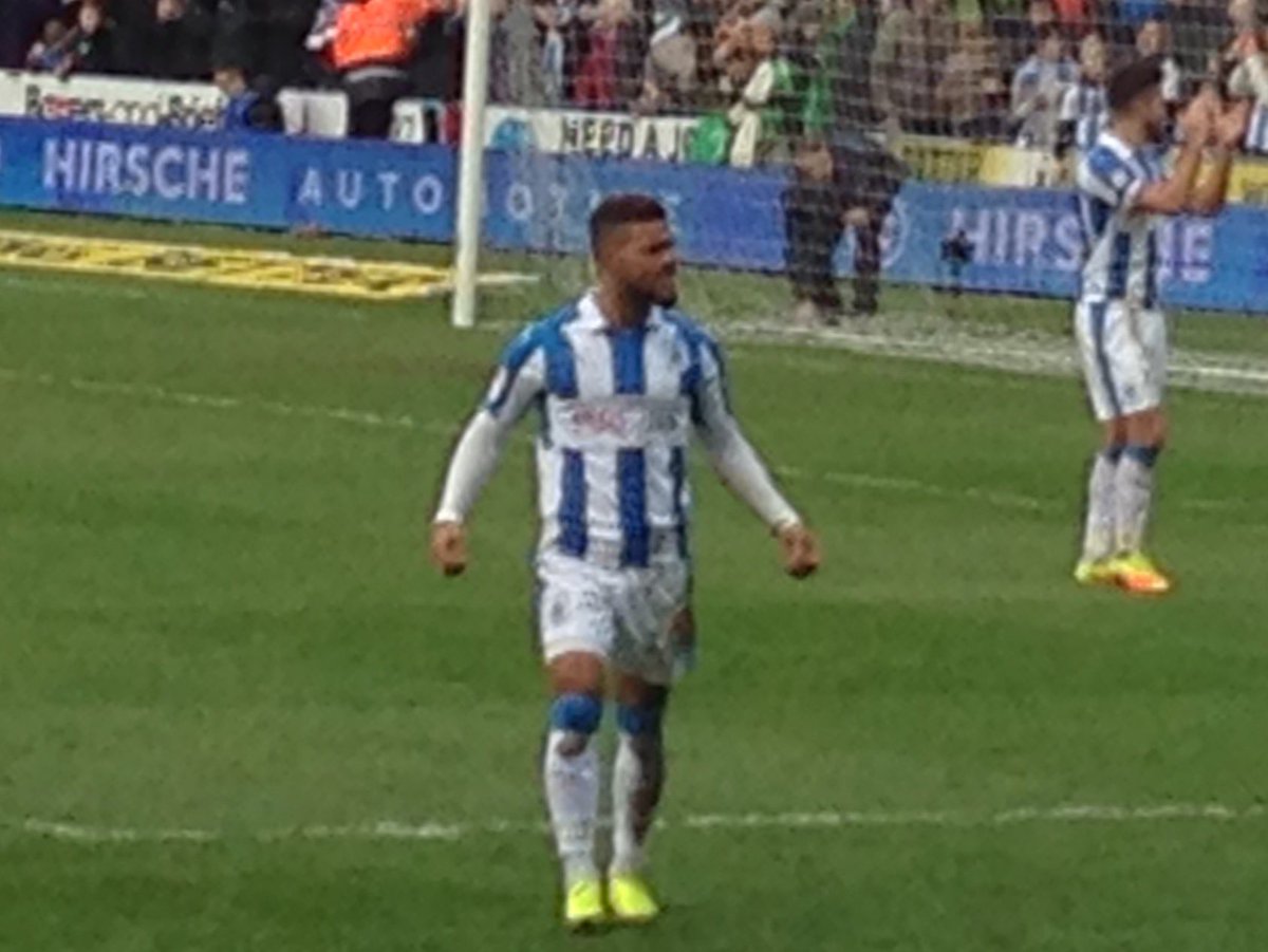 colpot19's tweet photo. Sad day today as we say goodbye to two great players for Town. Thank you @ekachunga15 & @CollinQuaner for the last few years both on and off the pitch you always gave your all. Always Terriers ๐ตโช๏ธ๐ตโช๏ธ #htafc #aintnobody #teamkaching https://t.co/Oasw4GaBNa
