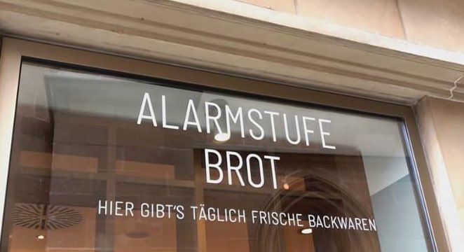 ManuelRubey's tweet photo. Die Bäcker sind kurz davor die Frisöre vom Thron zu stoßen. https://t.co/TxCY8Mleq2