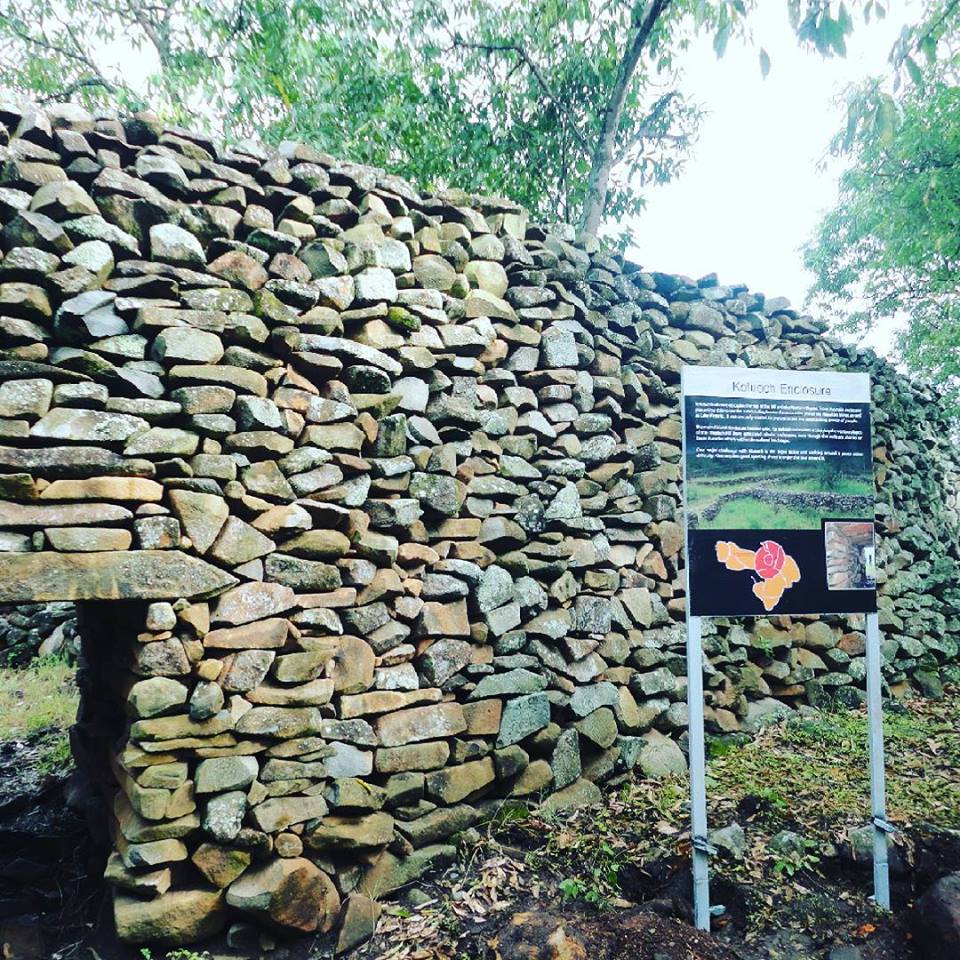 PSidandi's tweet photo. Thim Lich Ohinga = The Wonderful Forested Tower in Migori, Kenya. For African Authenticity and Pride, the signboards should be written using the #NonLatinized #Luo_script @SpiritOfKisumu @AfricaMzozo @codida @surum_ For more about the script download it at https://t.co/F5TQjLVOS1 https://t.co/8zpMMGx8Pt
