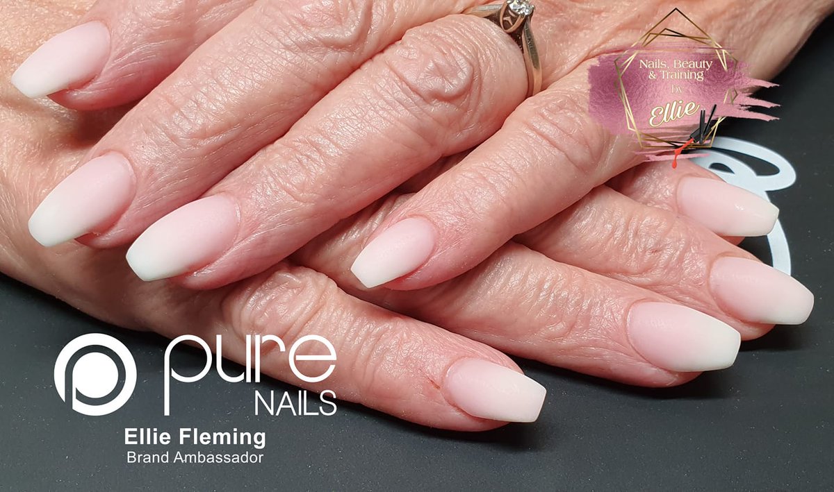 PureNailsUK's tweet photo. #PoliBuild sculpted extensions using Soft White and Sheer Pink 💅

#Nails by Ellie Fleming https://t.co/ho0LTfjlzc