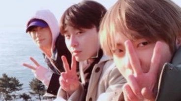 tetesgallery's tweet photo. wooga squad https://t.co/QD4r3TJTHo