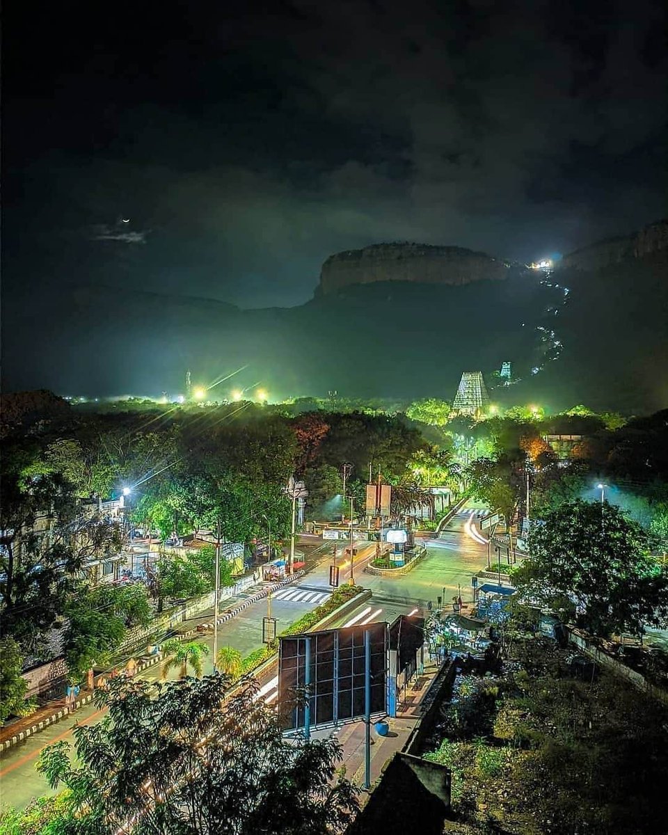 GoTirupati's tweet photo. Tirumala hills Alipiri mettu view https://t.co/0UADmS8Syh