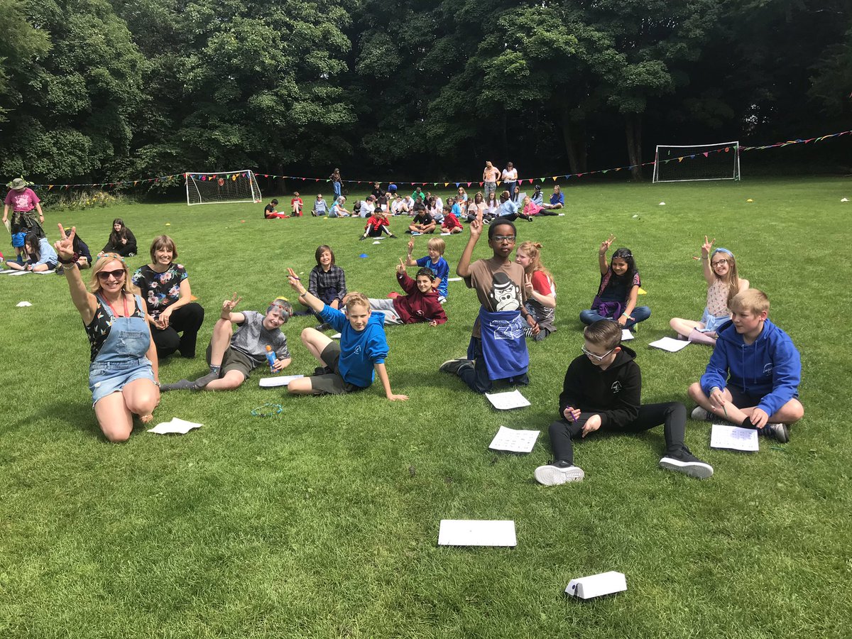 TyntesfieldCP's tweet photo. @TyntesfieldES Bongo’s Bingo fun at Tyntesfest! https://t.co/Tjzq4ZrtMc