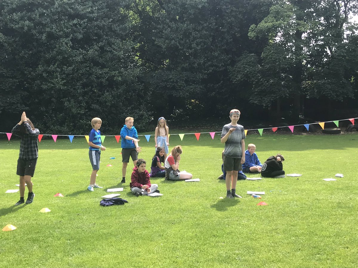 TyntesfieldCP's tweet photo. Bongo dance moves from Y6 and the teachers! https://t.co/hwayue4LI3