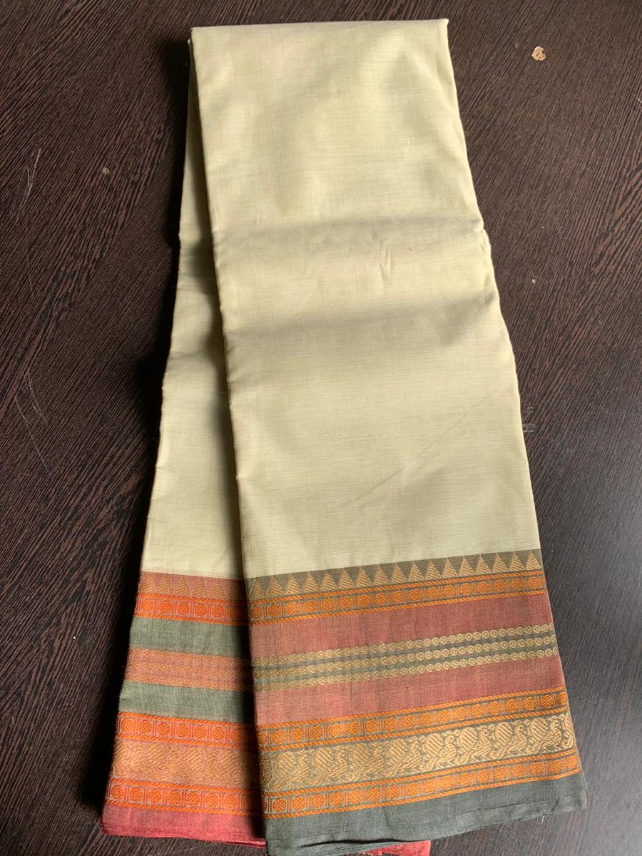 Handloom cotton saree #handloom #handwoven #handloomcotton #handloomcottonsaree #handwovensaree #VocalForLocal #supportlooms #supportsmallbusiness #supportweavers