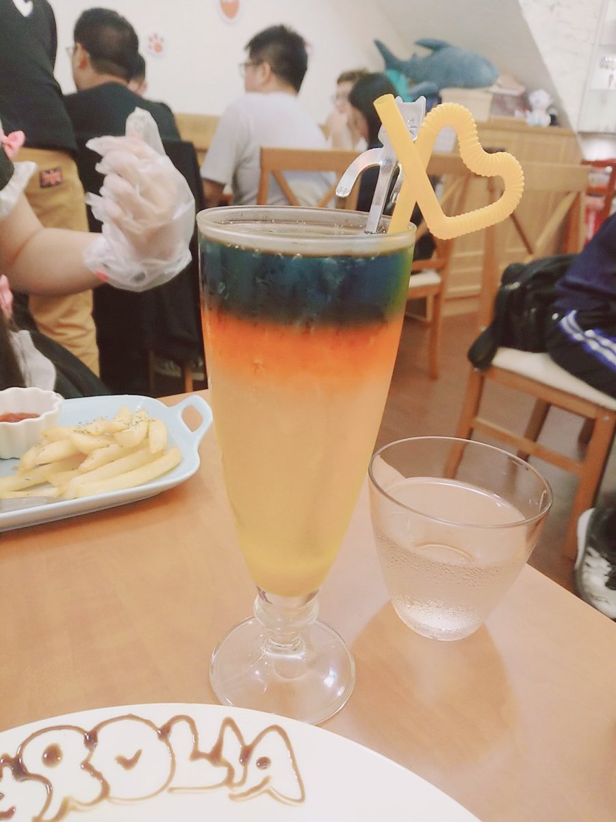 yozi1022's tweet photo. 食物當開場
這是第二天(*´∀`)
#pf32 #day2 https://t.co/o45jRdaBPB