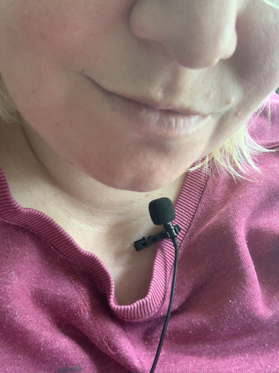 VickyJones7's tweet photo. Testing... 1-2.... 1-2.... recording more videos for the online writing course! #BuildABook https://t.co/vxKzj41mHr
