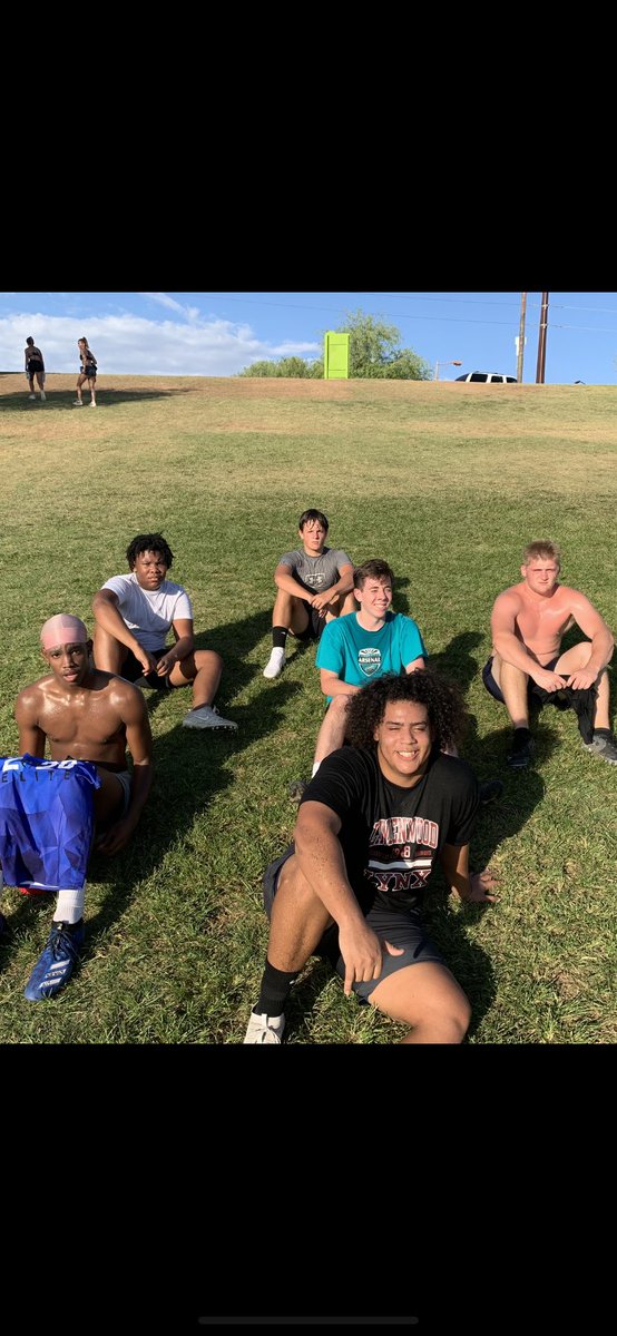 apeathletes's tweet photo. The grind don't stop π₯ !
We'll be ready when the time comes ! #apeathletes
#justdiffrrent #VCA #bestgrindinAZ
# apestrong #noexcuses https://t.co/jGrrJTDh35