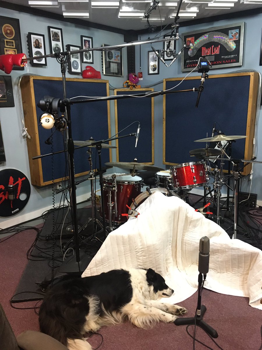 Getting ready to record audio and video this weekend. There is just one thing in my way and it’s not 😀 #sonordrumco #zildjian #evansdrumheads #vaterdrumsticks #earthworks. 😀