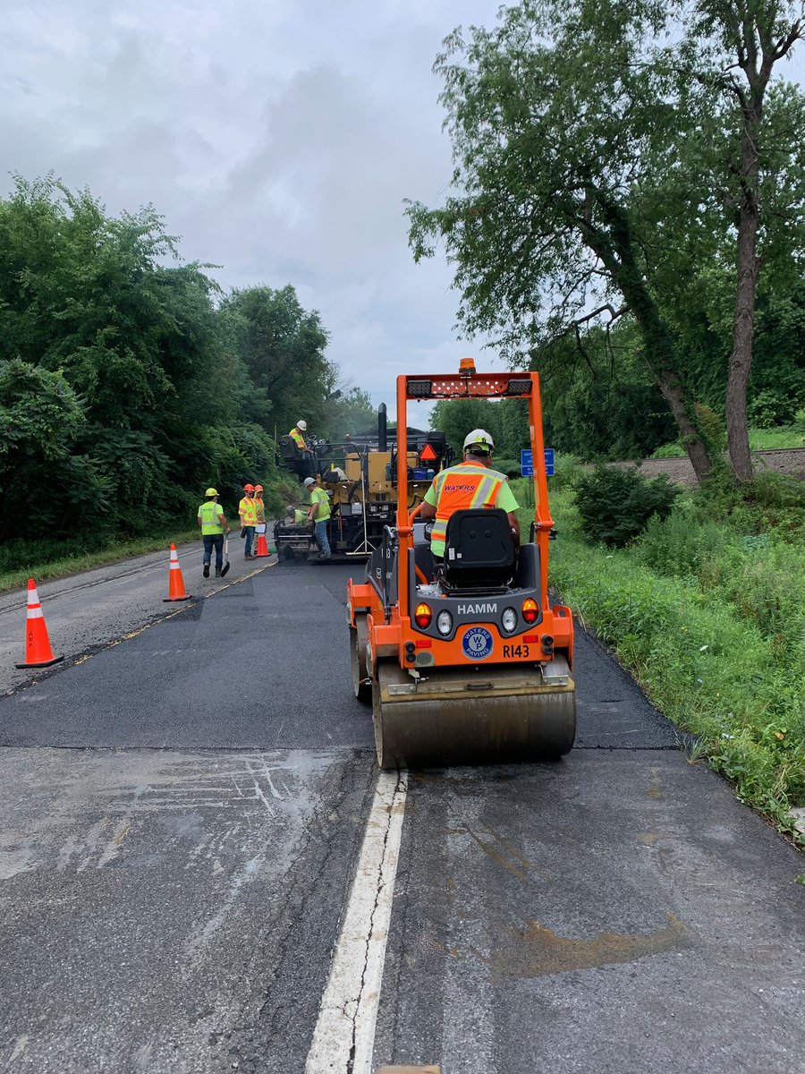 WatersConstruc1's tweet photo. RT22 Dover Plains NY

#paving #newyorkpaving #asphalt #asphaltpaving #nypaving #newyorkroads #pavement #construction 
#sitework #roadwork #waterspaving #watersconstruction #worktrucks #teamwork #roadsigns #pavingequipment #heavymachinery #millwork #1.5mill #route22 #doverplains https://t.co/3cNl5bd3he