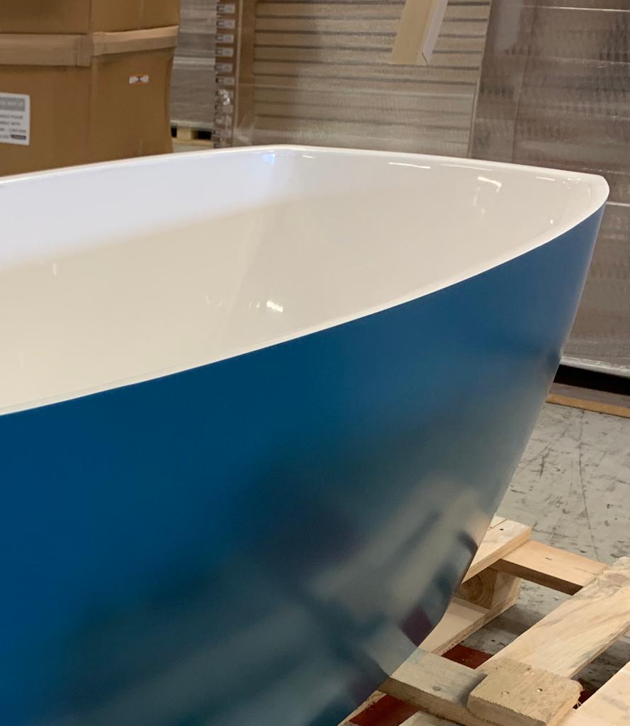 💙 Into the Blue 💙 The Cara stone bath has been given a wonderfully exotic feel with this stunning deep blue finish, adding an element of luxury to this bathroom project 🛁 #AdamsezBath #LuxuryBathing #DesignedByUs #ColouredByYou #BespokeBathing