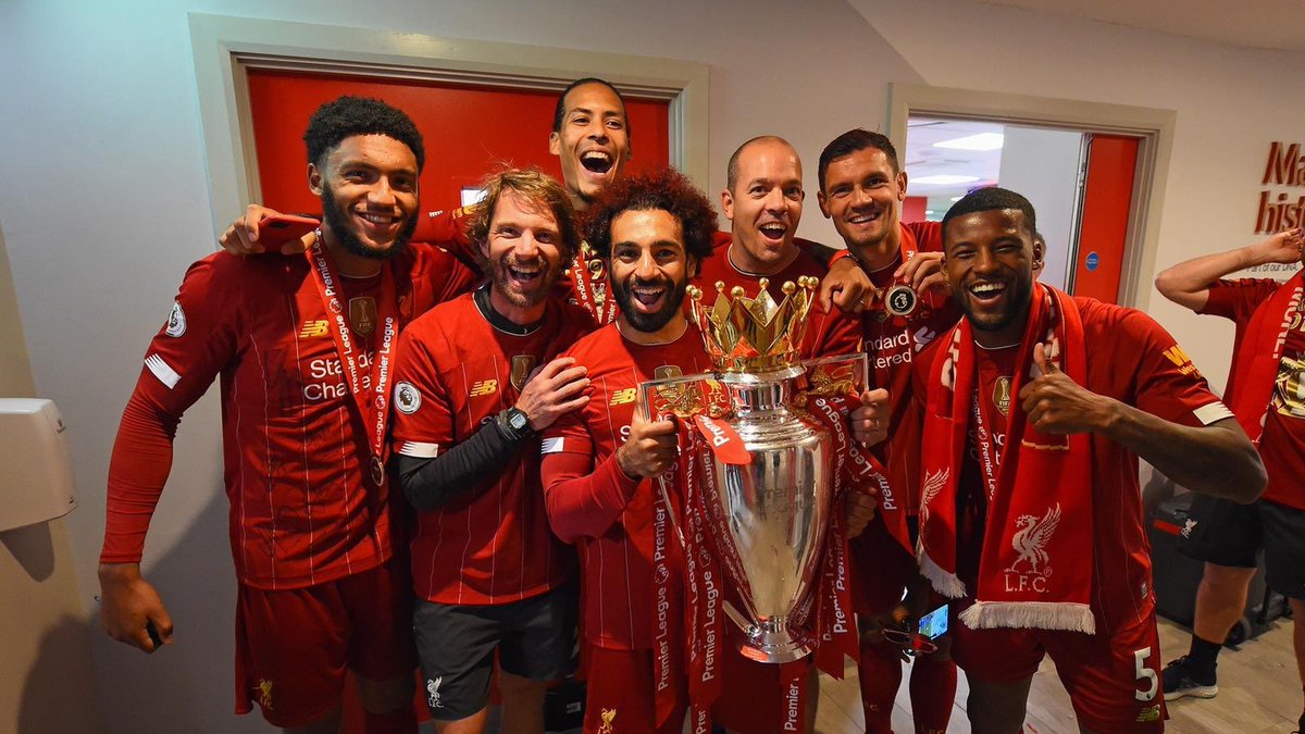 LFCIndonesia's tweet photo. Juara mah bebas 🏆✨

#LFCJuara https://t.co/oejJ1O4fRU