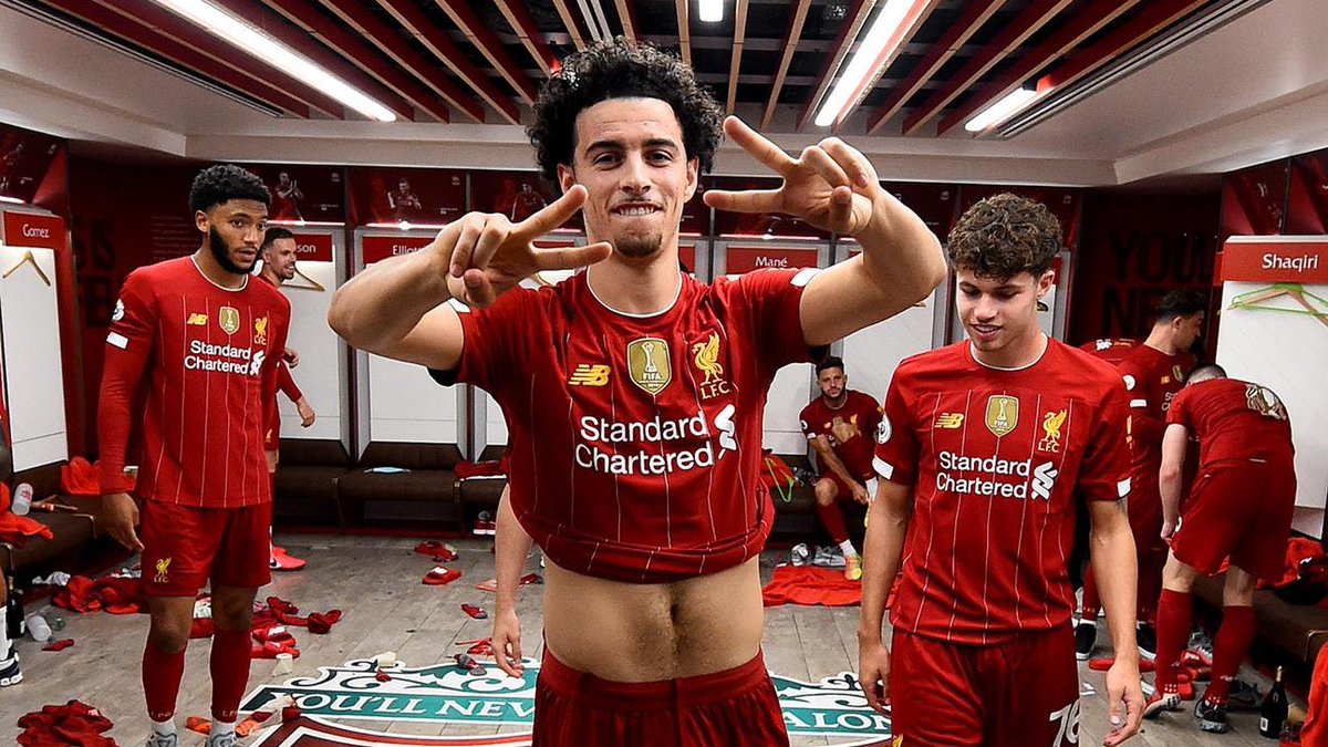 LFCIndonesia's tweet photo. Juara mah bebas 🏆✨

#LFCJuara https://t.co/oejJ1O4fRU