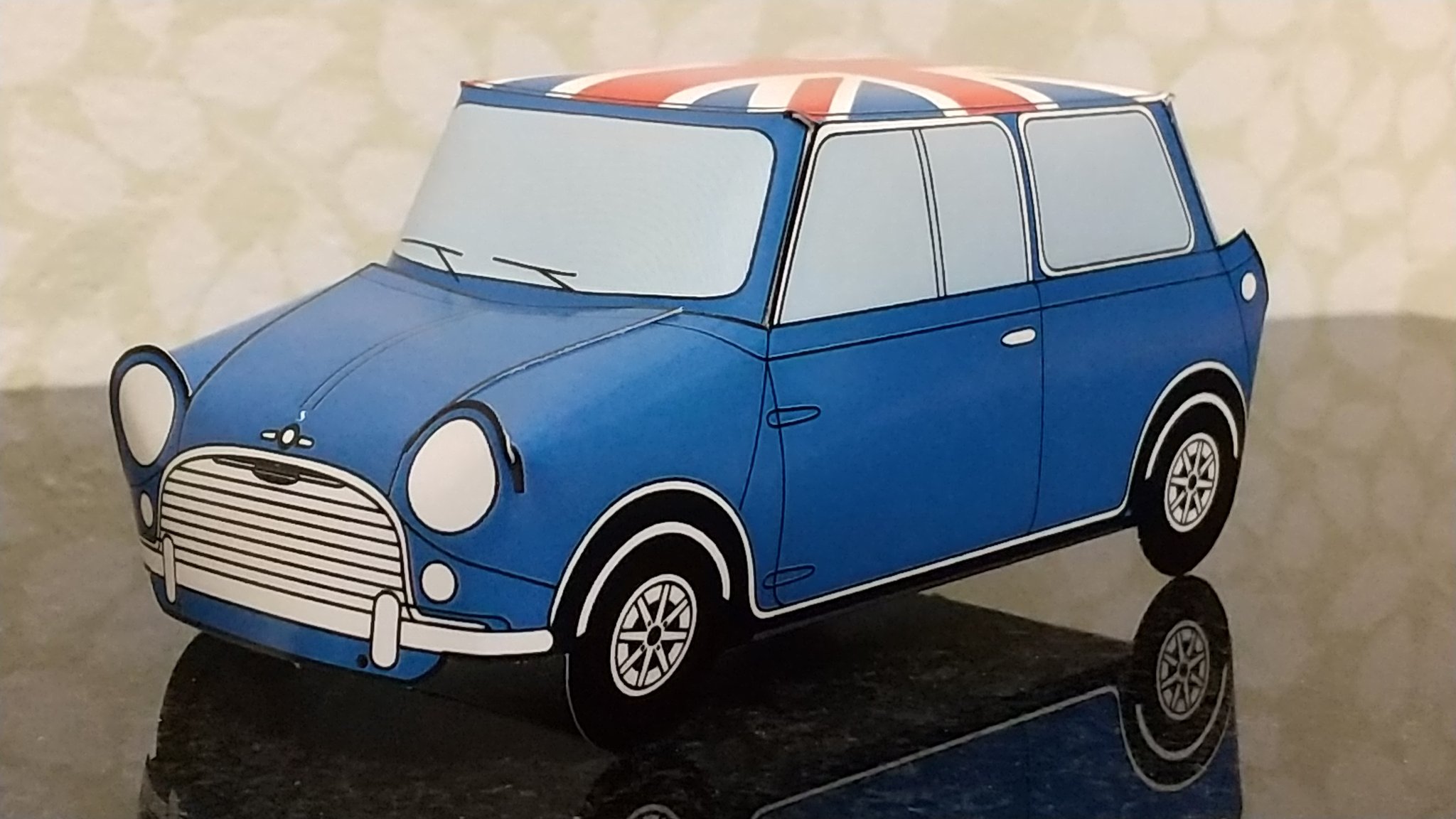تويتر よし ペーパークラフト على تويتر ミニ クーパー 1275s Mk 1 溝呂木陽さんの 紙のクルマ のウェブサイトで公開されていたペーパークラフトです サンプル版なので Sample の文字が入っていますが不思議と オシャレに見えます ペーパークラフト ミニ