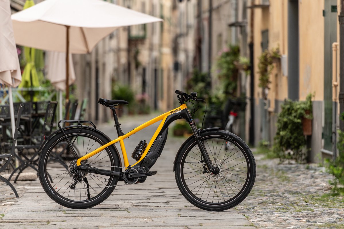 primetimeEV's tweet photo. Ducati e-scrambler. The 250-Watt Shimano Steps E7000 motor with 504 Wh battery is paired with Pirelli Cycl-e GT tyres

#Ducati #electricbike #EV #electricbicycle #ducatimotors #primetimeev https://t.co/DZGnEGP4i3