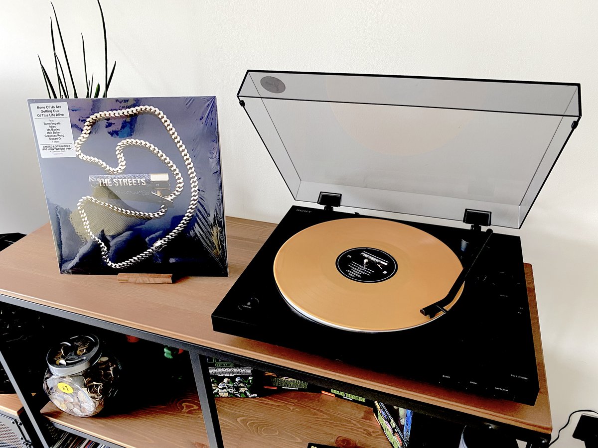cratedigs1's tweet photo. @mikeskinnerltd - NONE OF US ARE GETTING OUT OF THIS LIFE ALIVE. Great album and for me, the best since the best. https://t.co/2Rs3p811pV