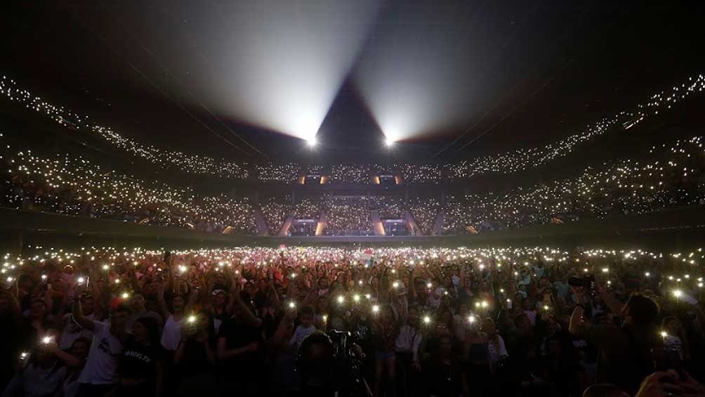 shawnxito's tweet photo. Louis Tomlinson's show at Buenos Aires Argentina is sold out. This is going to be the biggest show in the entire tour. We are gonna give you the best show and crowd, we love you @Louis_Tomlinson https://t.co/Q7XzsnKrVJ