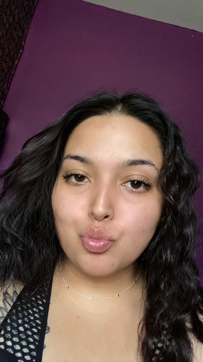 katherineeemm's tweet photo. #noflashnofilter ✨ https://t.co/oxeMgtM507