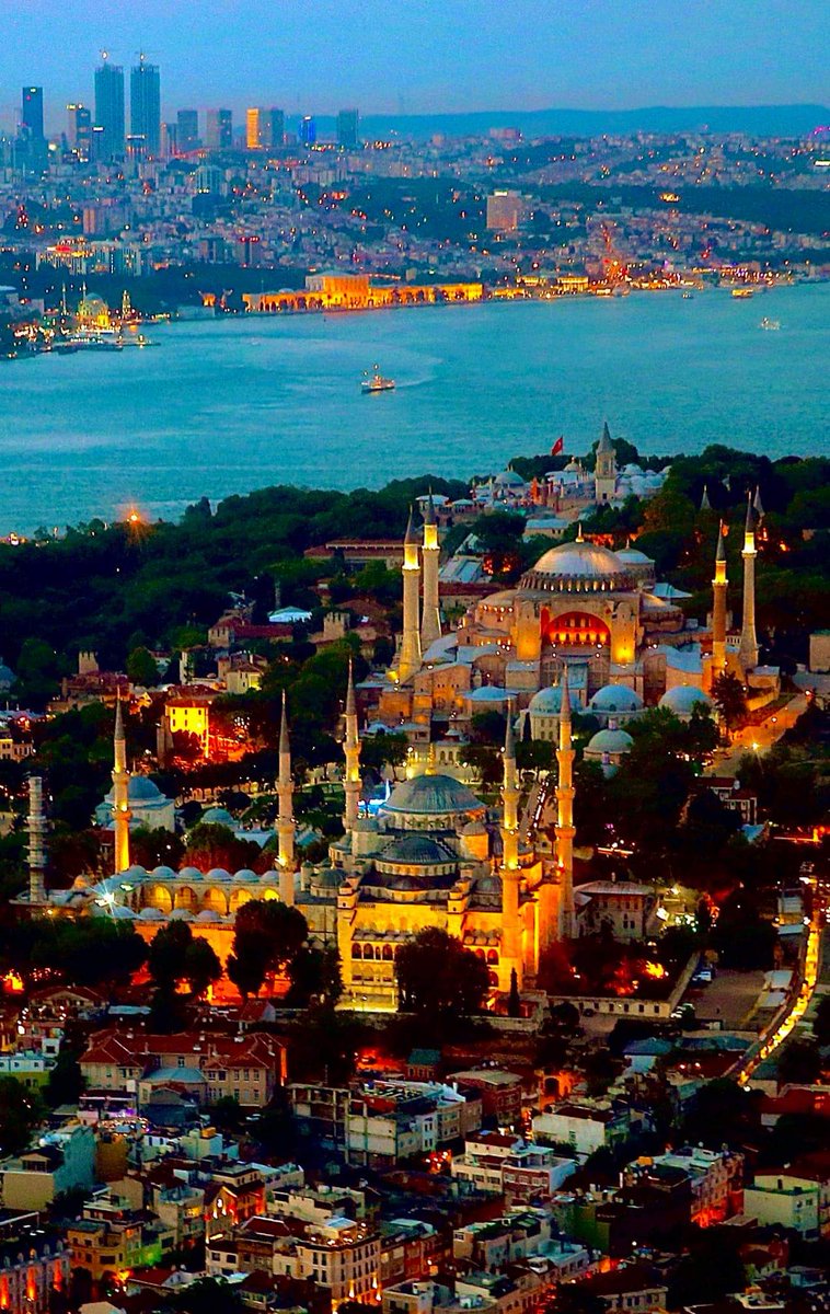 Görünürde cuma namazı olsa da aslında bir dönemin cenaze namazı kılındı AYASOFYA CAMIINDE #AyasofyaCamii