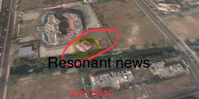 4/9 successfully trapped CHEEN, few others within our establishments hv assisted (intentionally or unintentionally)our enemy in executing its’s nefarious designs. Another example—a tainted CHEENI company is located a stone throw away frm ISRO,in KOLKATTA.Who approved this bldg?