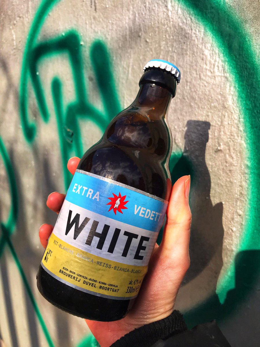 UrbanFoodFest's tweet photo. Don't worry, BEER happy.

@vedett craft beers offer an explosion of flavours and unparalleled velvety smoothness which result in a delicious, refreshing taste. The perfect Belgium craft beer Vedett. 😜🍺 #urbanfoodfest #vedettUK https://t.co/ku1a3ucxhd
